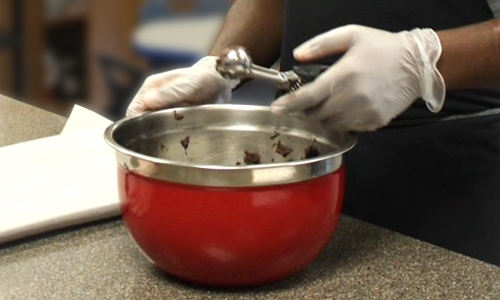 Scooping batter 